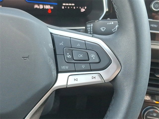 Used 2024 Volkswagen Jetta SE image 22