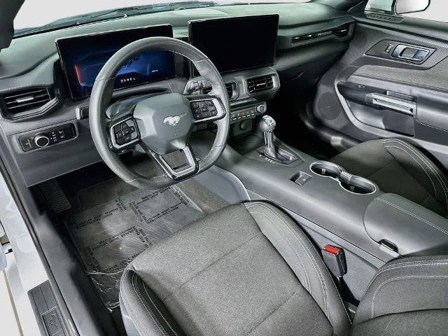 Certified 2025 Ford Mustang Coupe RWD image 2