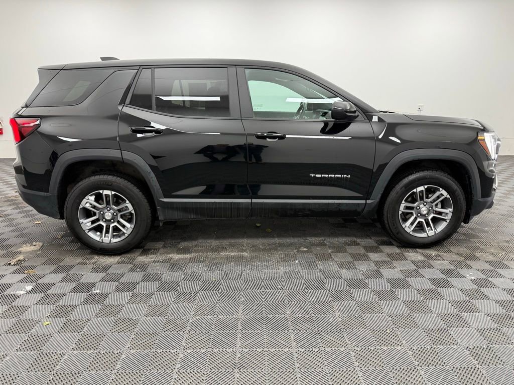 Used 2025 GMC Terrain Elevation image 9