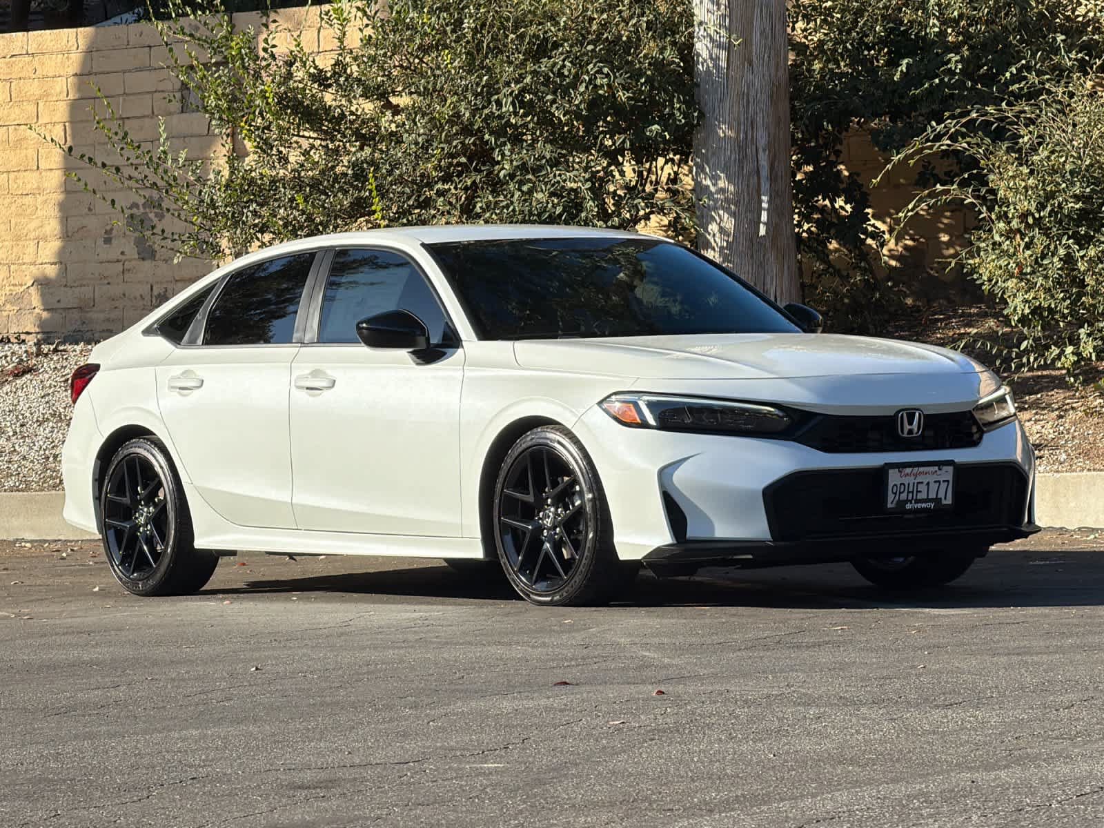 Used 2025 Honda Civic Sport image 9