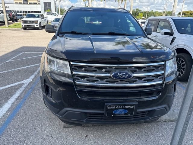 Certified 2018 Ford Explorer FWD image 2