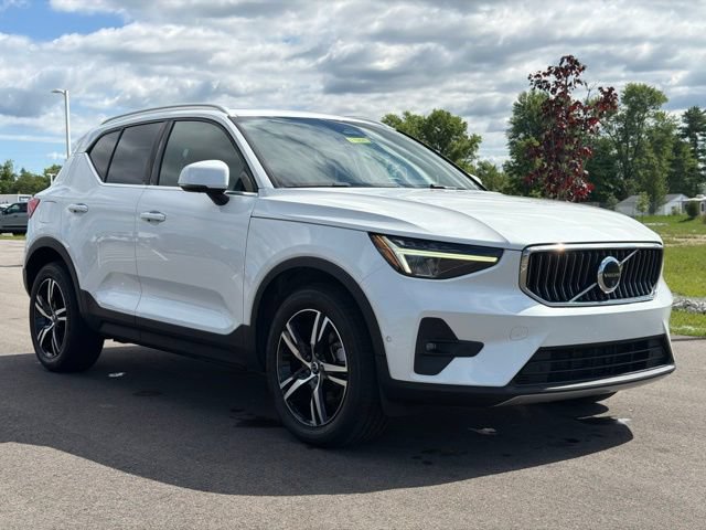 Used 2023 Volvo XC40 B5 Plus AWD/4WD 360° Tour