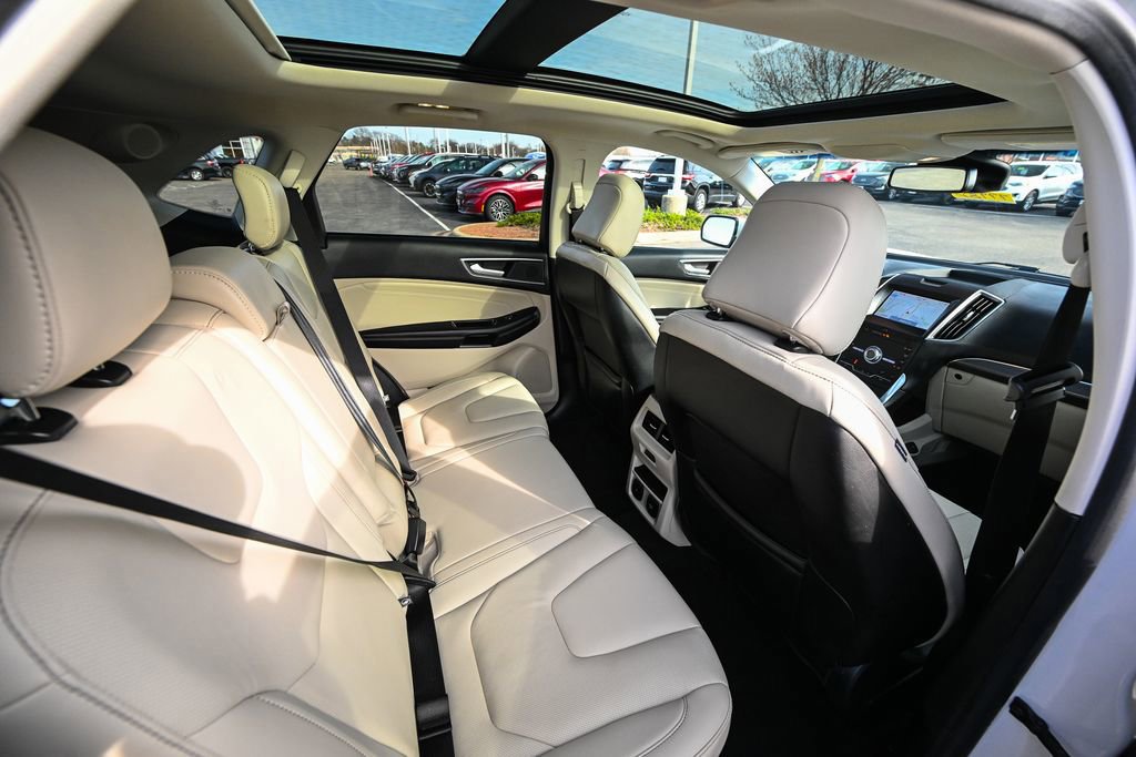 Certified 2020 Ford Edge Titanium w/ Equipment Group 301A image 31