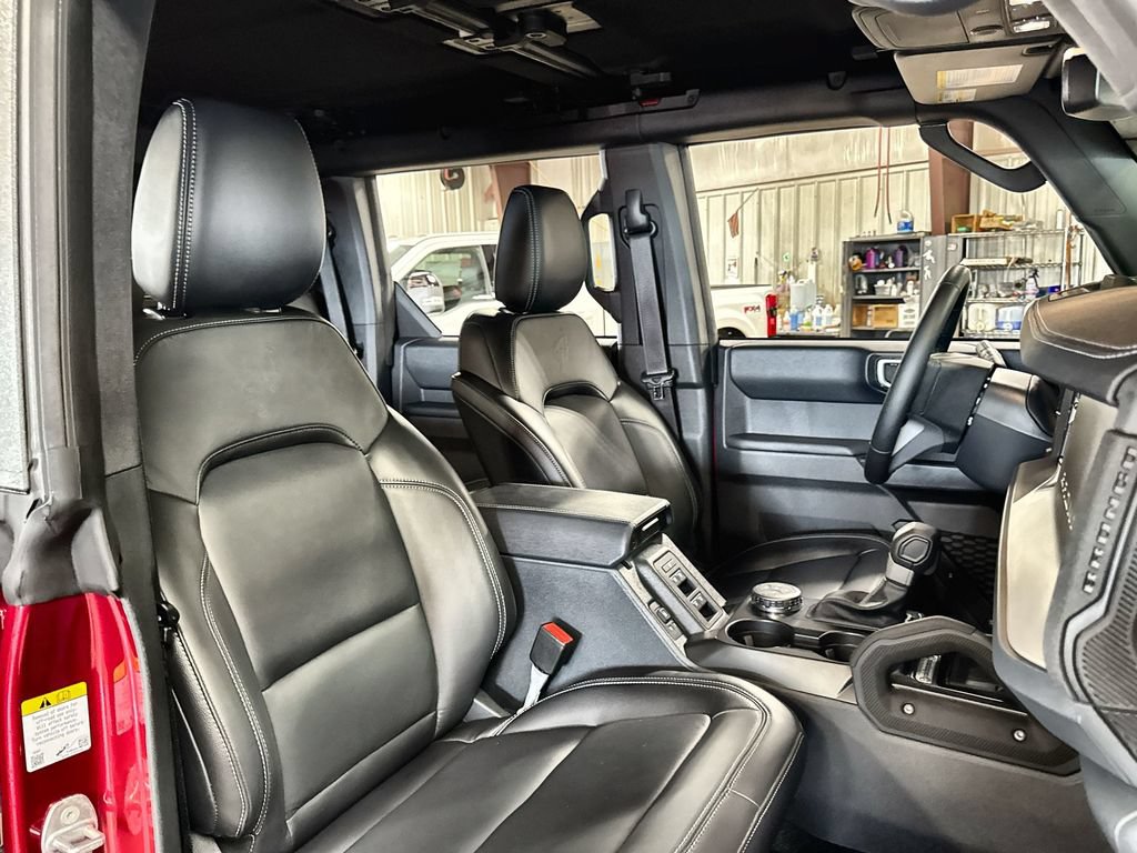 Certified 2026 Ford Bronco Outer Banks w/ Sasquatch Package AWD/4WD image 31