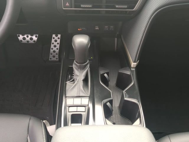 Used 2025 Toyota Camry SE w/ Multimedia Upgrade Package image 20