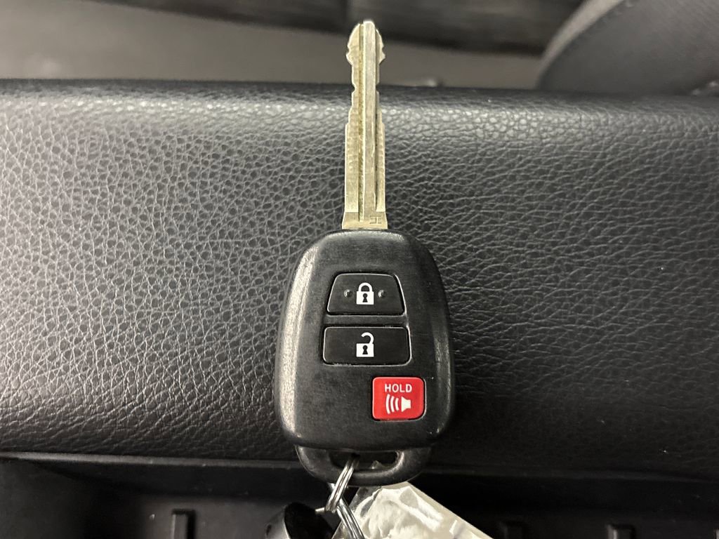 Used 2019 Toyota Tundra SR5 w/ SR5 Upgrade Package RWD image 31