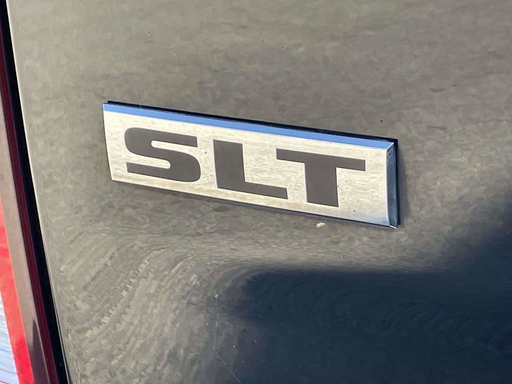 Used 2023 RAM 1500 Classic SLT w/ Trailer & Traction Group image 9