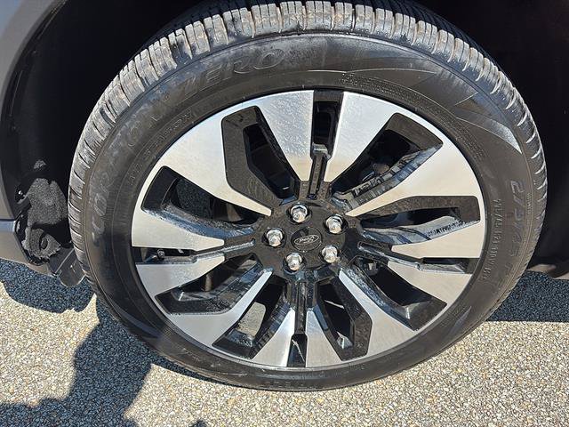 Certified 2026 Ford Explorer Platinum w/ LUX Leather Package AWD/4WD image 9