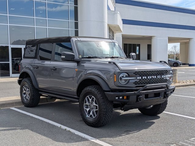 Certified 2024 Ford Bronco Badlands AWD/4WD image 2