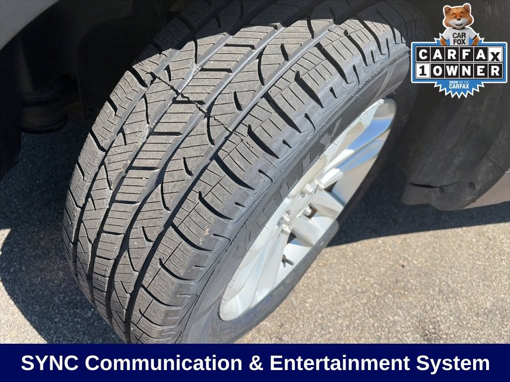 Certified 2017 Ford Explorer XLT w/ Equipment Group 201A FWD image 5