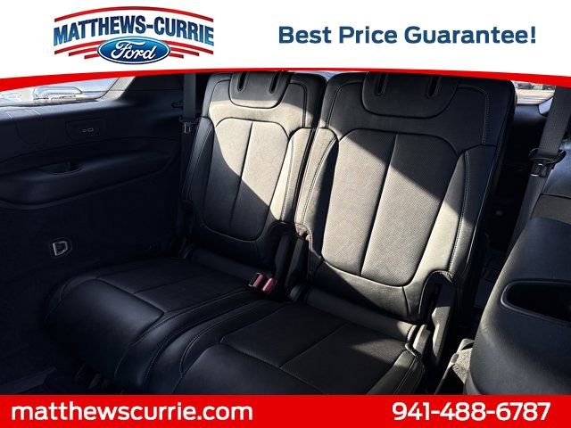 Used 2023 Jeep Grand Cherokee L Overland AWD/4WD image 12