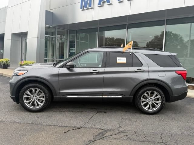 Certified 2023 Ford Explorer XLT w/ Equipment Group 202A AWD/4WD image 5
