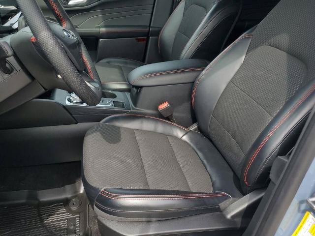 Certified 2023 Ford Escape ST-Line w/ Tech Pack #1 AWD/4WD image 9