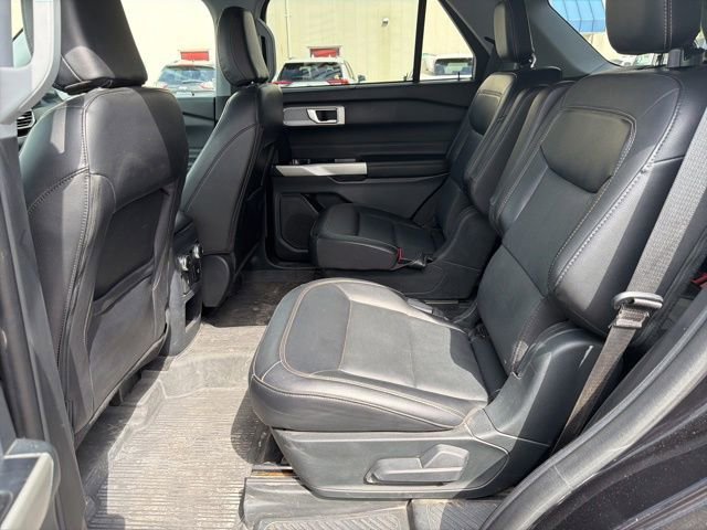 Certified 2021 Ford Explorer Limited w/ Equipment Group 301A AWD/4WD image 18
