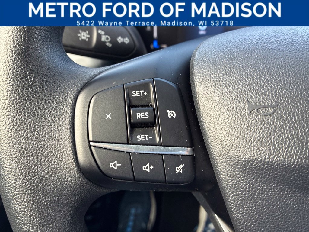 Certified 2025 Ford Maverick XL FWD image 30