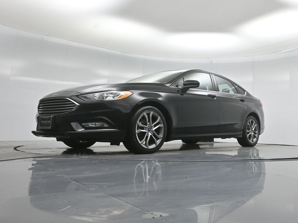Certified 2017 Ford Fusion SE w/ Equipment Group 201A FWD image 42