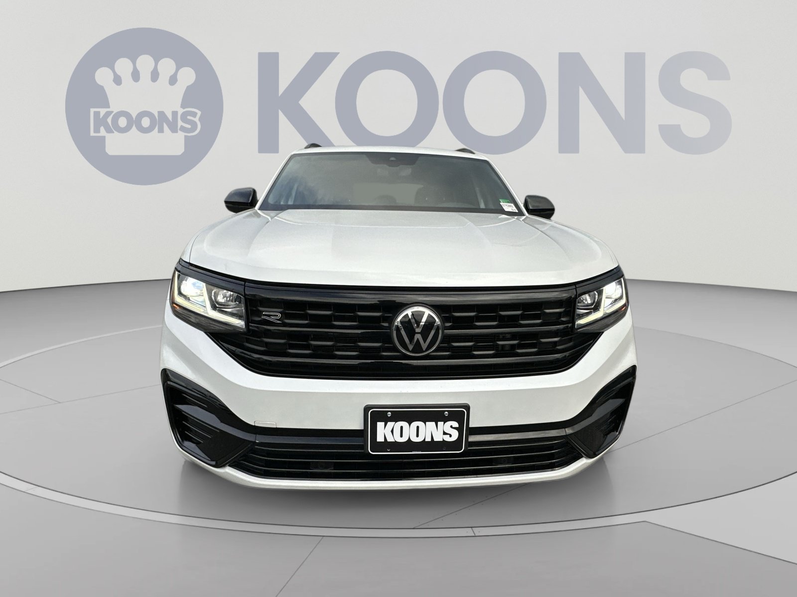 Used 2023 Volkswagen Atlas Cross Sport SEL R-Line AWD/4WD image 4