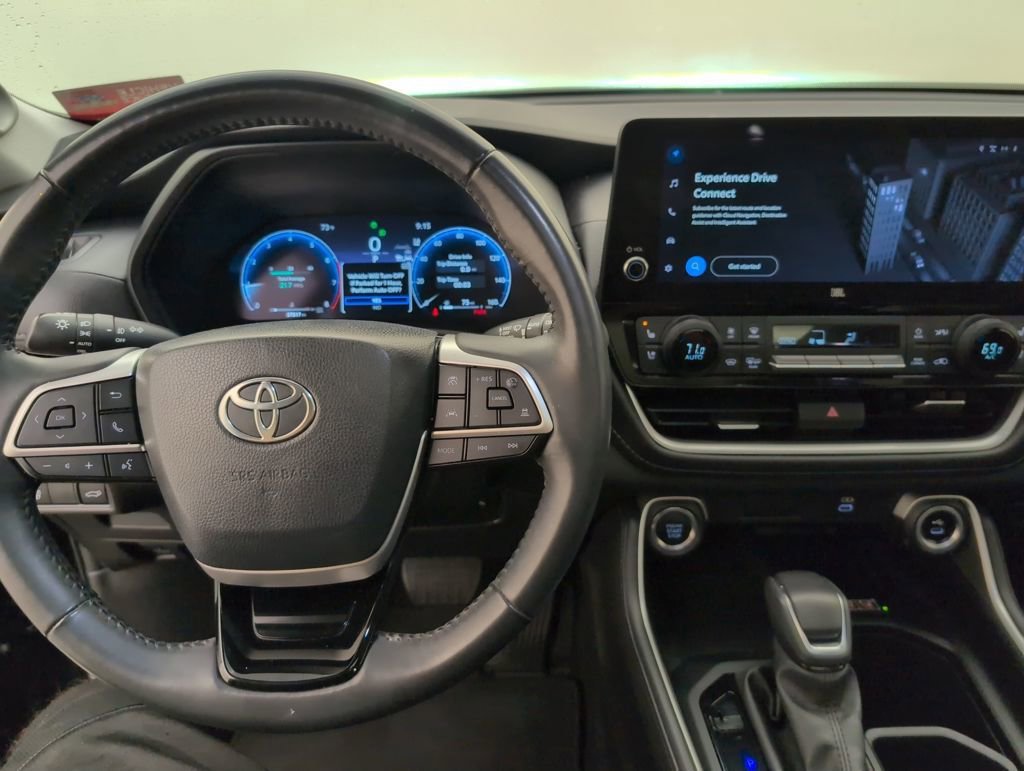 Used 2024 Toyota Grand Highlander Limited image 26