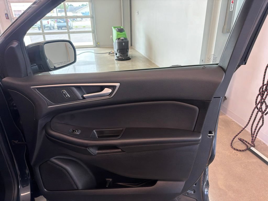 Certified 2024 Ford Edge SEL w/ Convenience Package AWD/4WD image 98