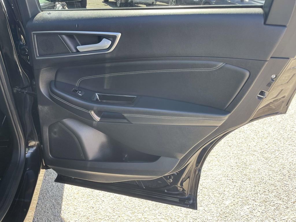 Certified 2020 Ford Edge Titanium w/ Equipment Group 301A image 24