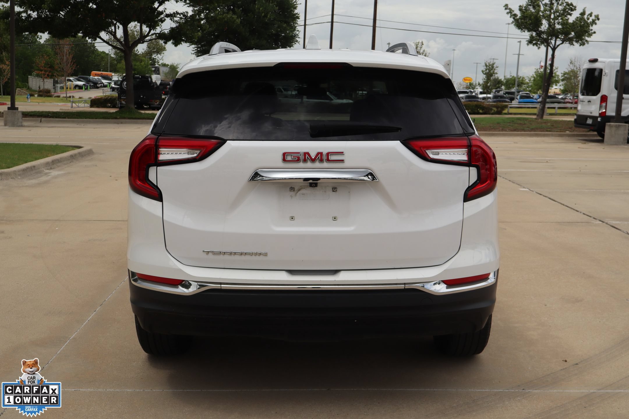 Used 2024 GMC Terrain SLT FWD image 4