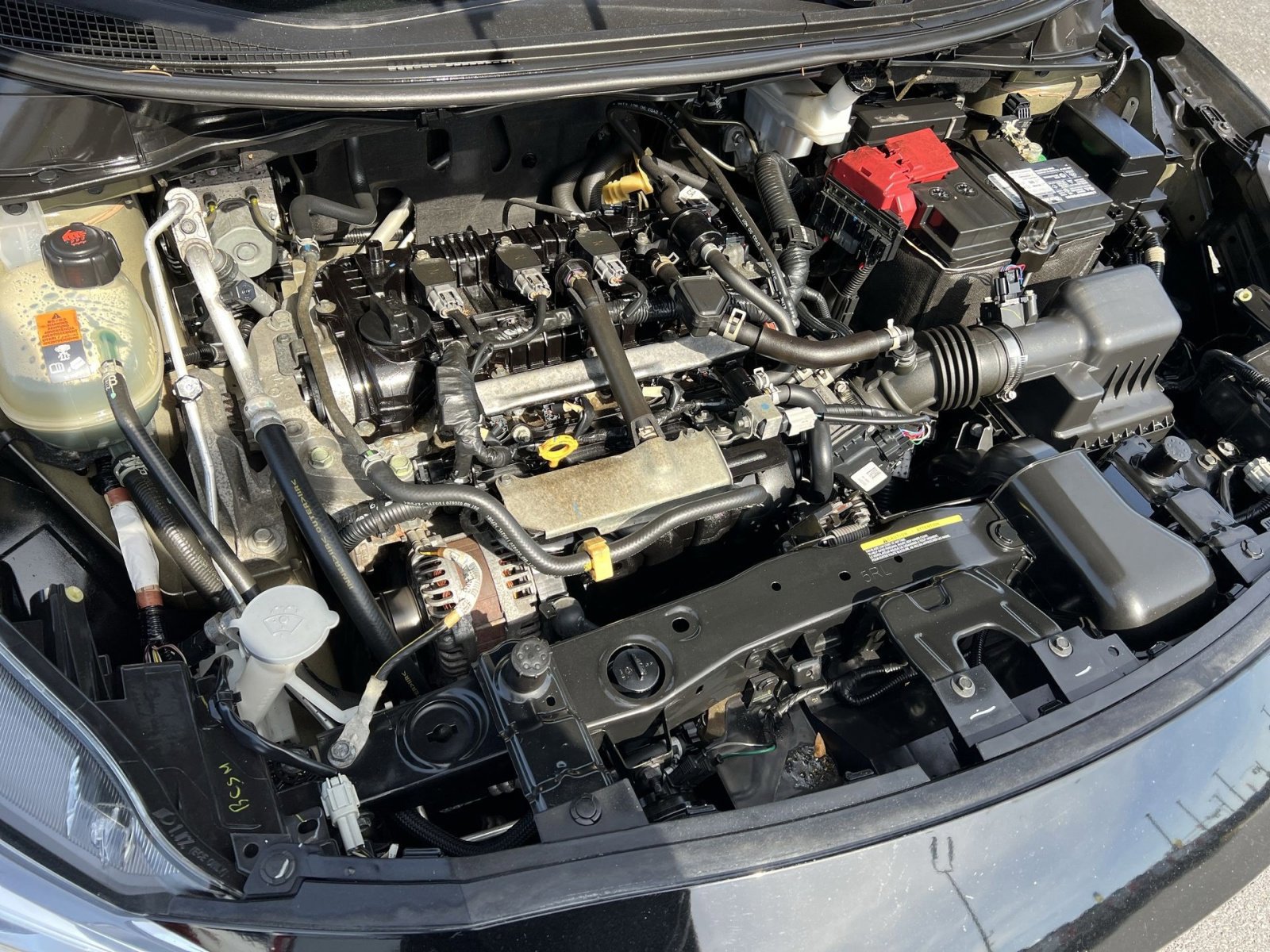 Used 2021 Nissan Versa SV FWD image 25