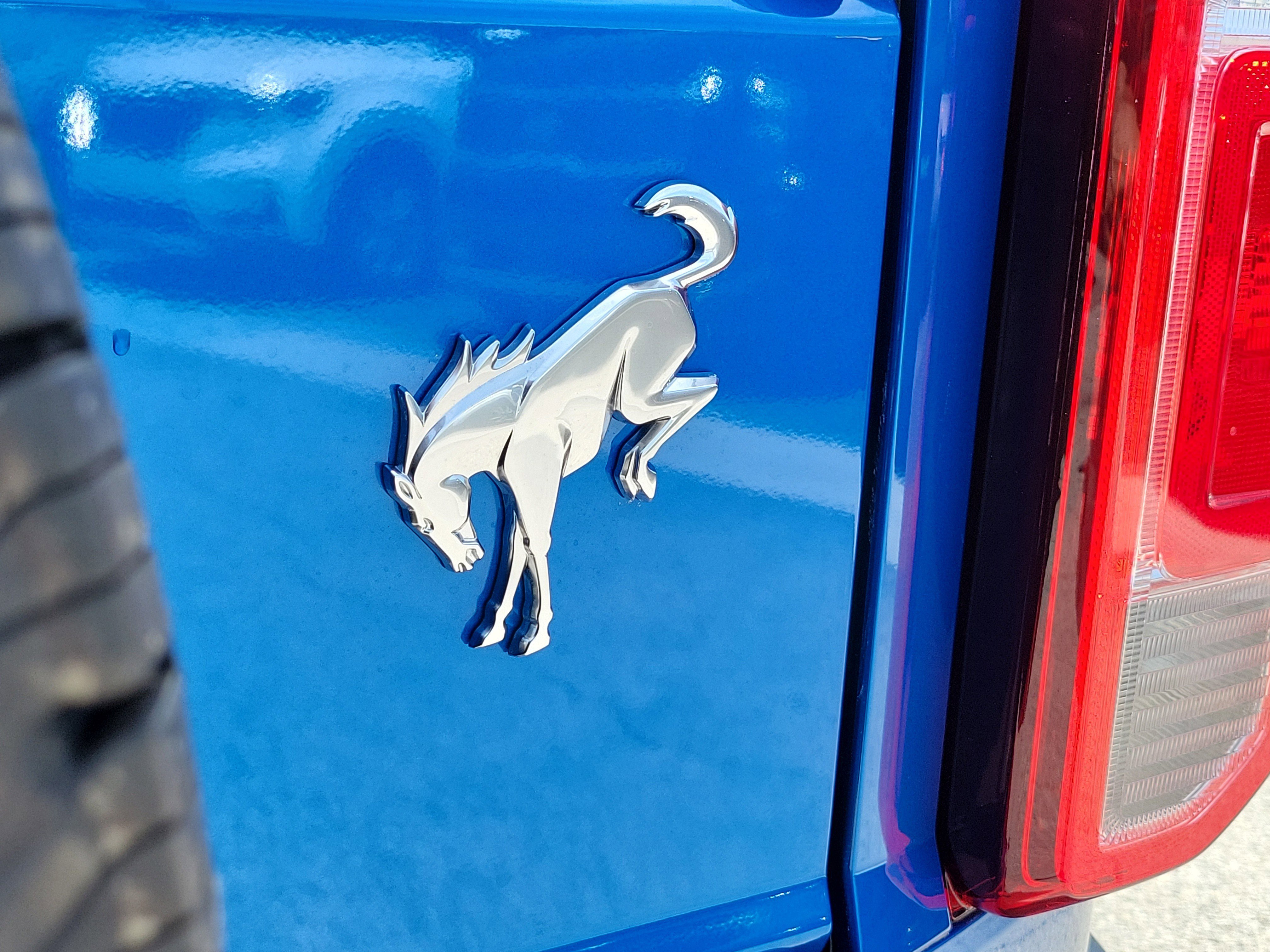 Certified 2025 Ford Bronco 2-Door AWD/4WD image 9