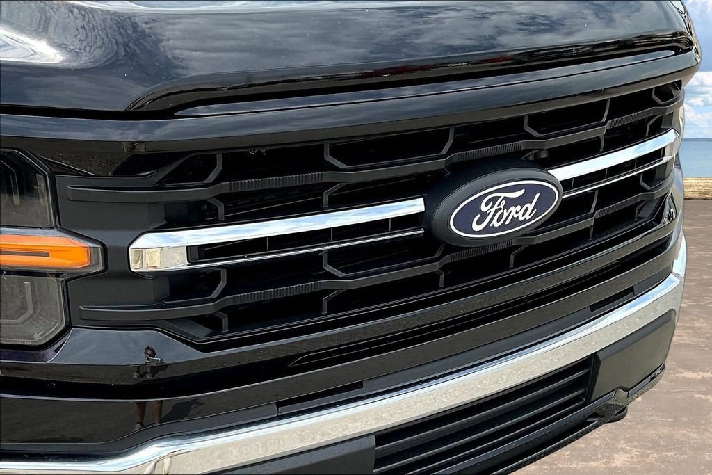 Certified 2025 Ford F150 XLT w/ Equipment Group 301A Standard AWD/4WD image 34