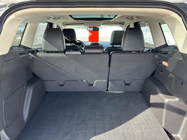 Certified 2017 Ford Escape Titanium w/ Equipment Group 301A image 18