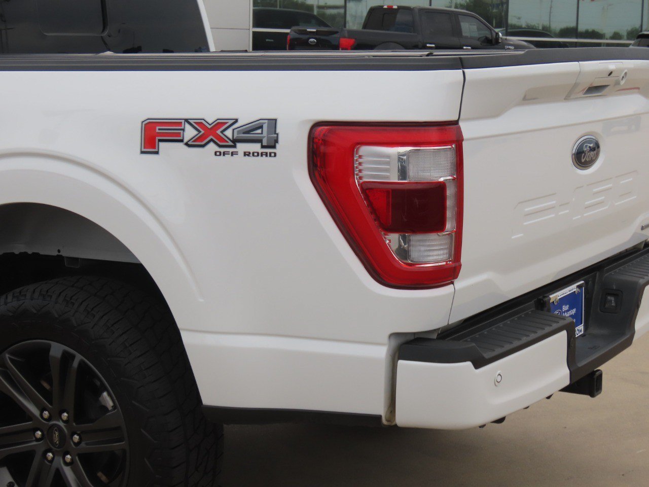 Certified 2022 Ford F150 Lariat w/ Equipment Group 502A High AWD/4WD image 13