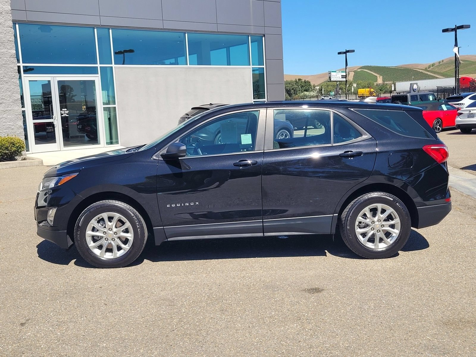 Used 2021 Chevrolet Equinox LS AWD/4WD image 7