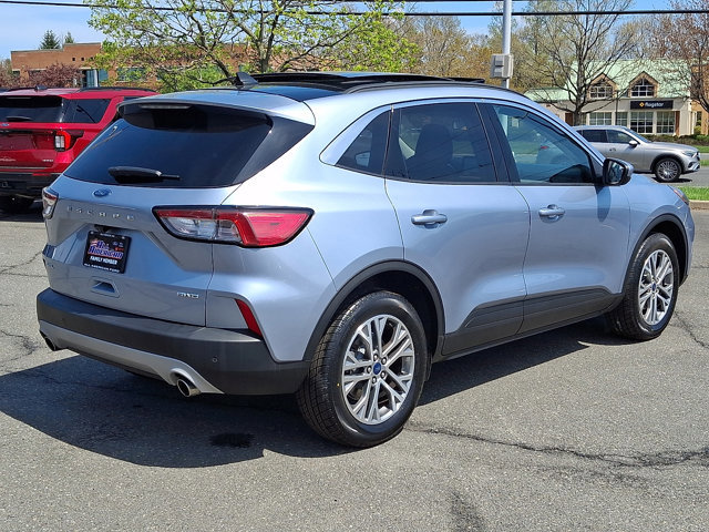 Certified 2022 Ford Escape SEL AWD/4WD image 11