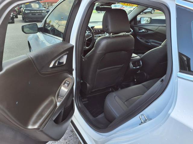 Used 2019 Chevrolet Malibu LT w/ Leather Package FWD image 20