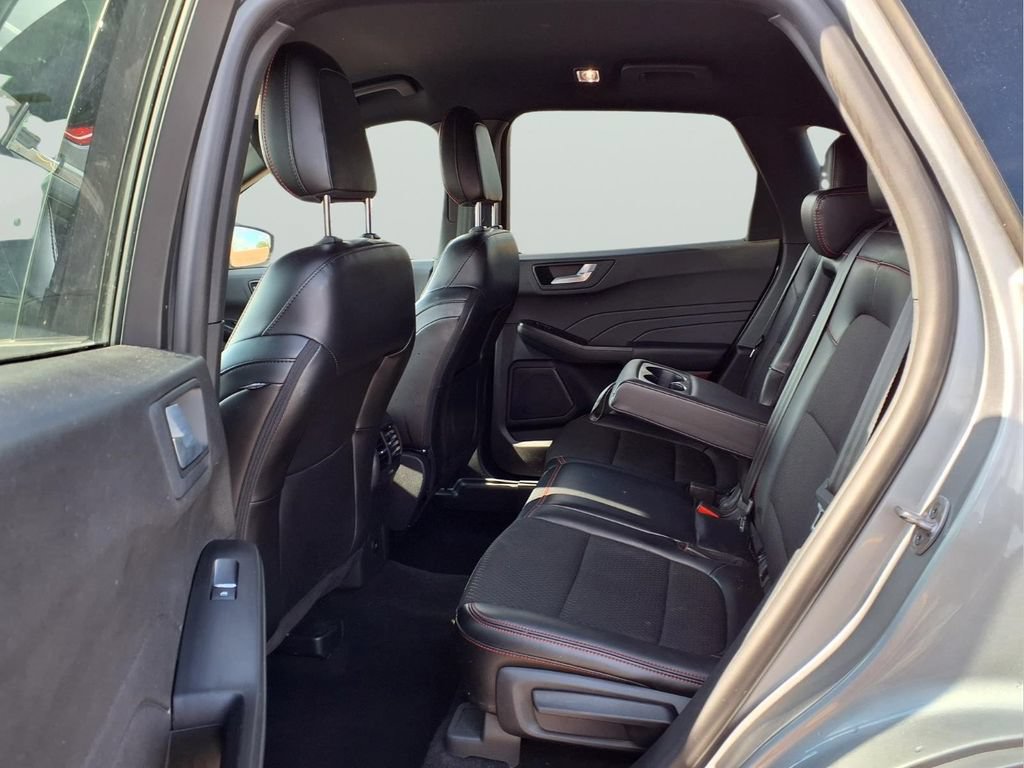 Certified 2024 Ford Escape ST-Line w/ Tech Pack #1 FWD image 10