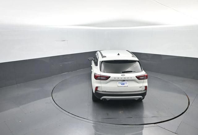 Certified 2024 Ford Escape SE FWD image 25