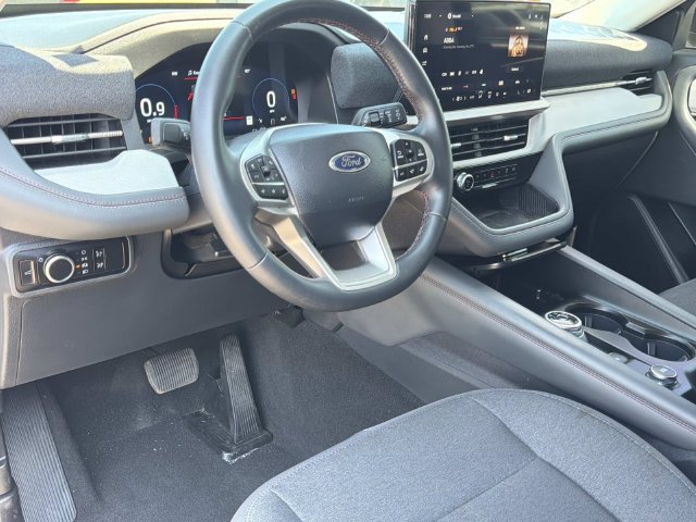 Certified 2025 Ford Explorer Active RWD image 16