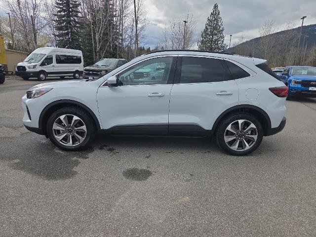 Certified 2025 Ford Escape Platinum AWD/4WD image 2