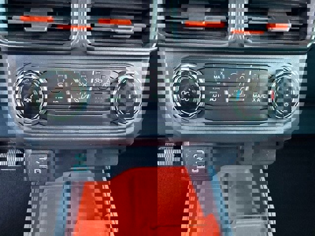 Certified 2022 Ford Maverick XLT image 25