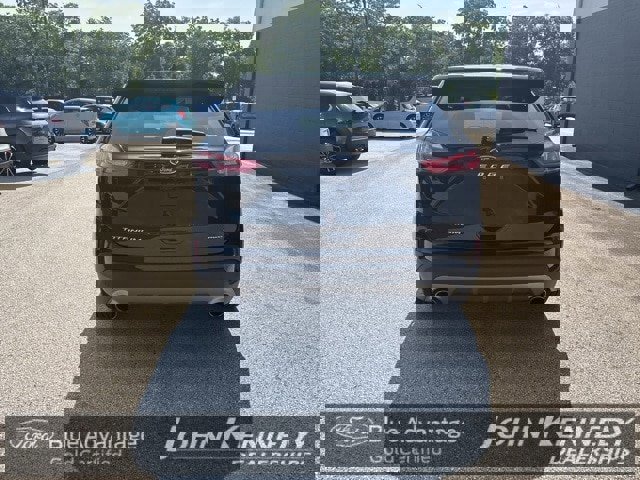 Certified 2024 Ford Edge Titanium image 32