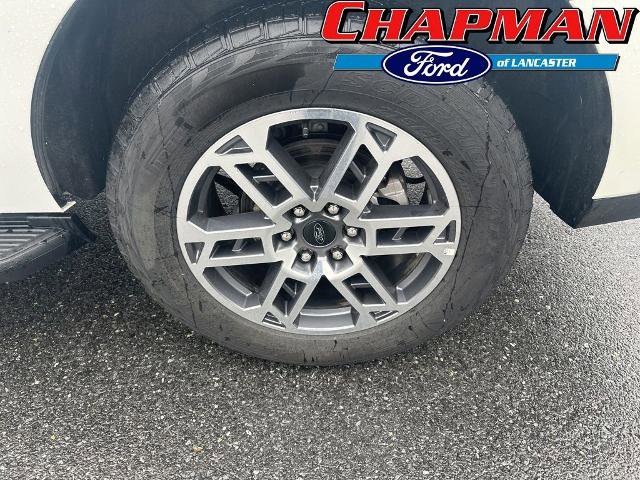 Certified 2025 Ford Expedition Active AWD/4WD image 3