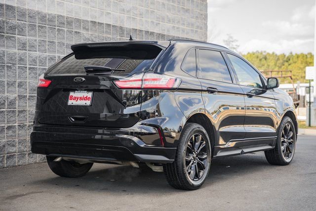 Certified 2022 Ford Edge SE w/ Black Appearance Package image 4