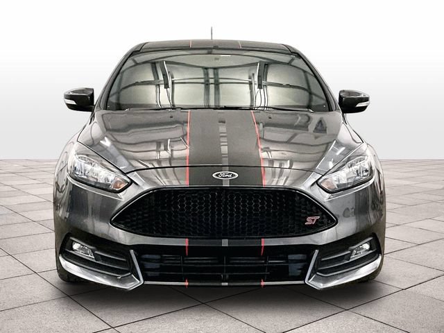 Certified 2017 Ford Focus ST FWD image 3