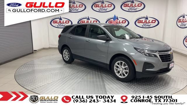 Used 2023 Chevrolet Equinox LS FWD image 2