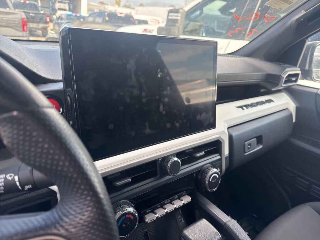 Used 2024 Toyota Tacoma TRD Off-Road image 11