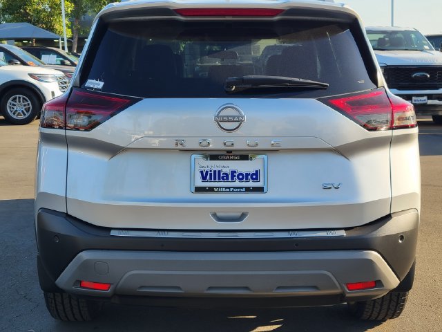 Used 2023 Nissan Rogue SV w/ SV Premium B Package FWD image 23