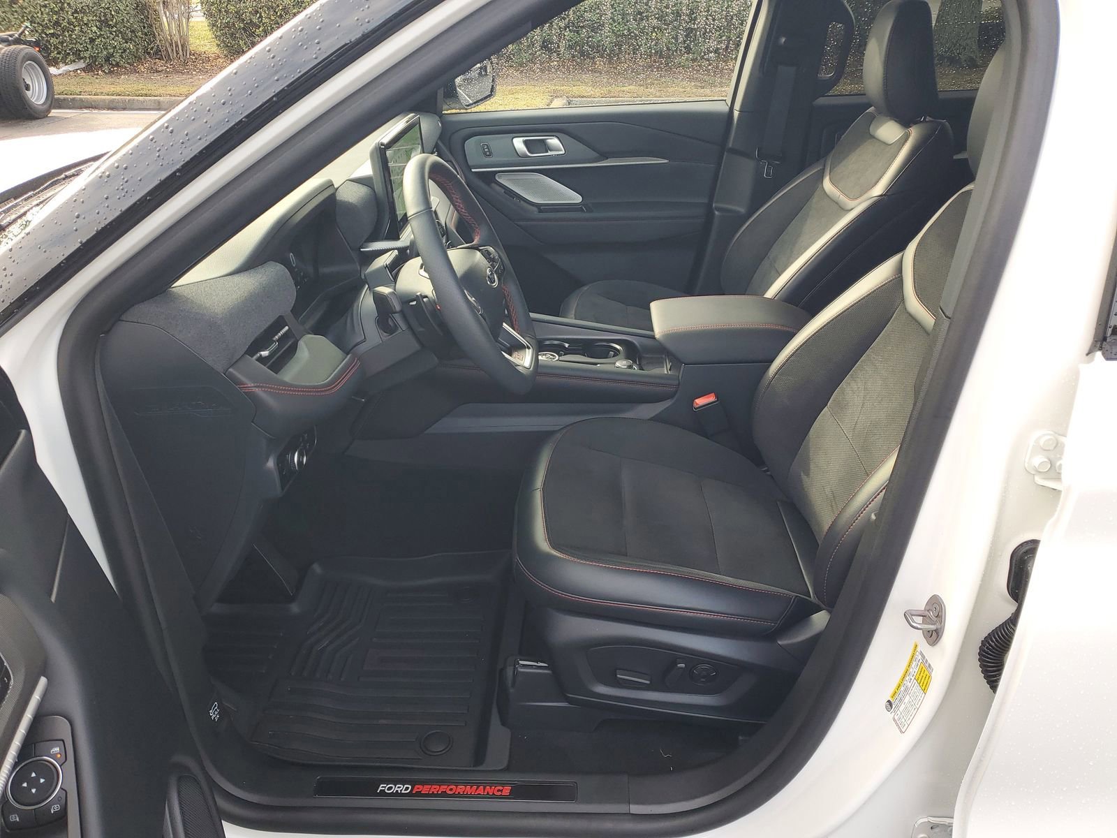 Certified 2025 Ford Explorer ST w/ Sun And Sound Package image 18