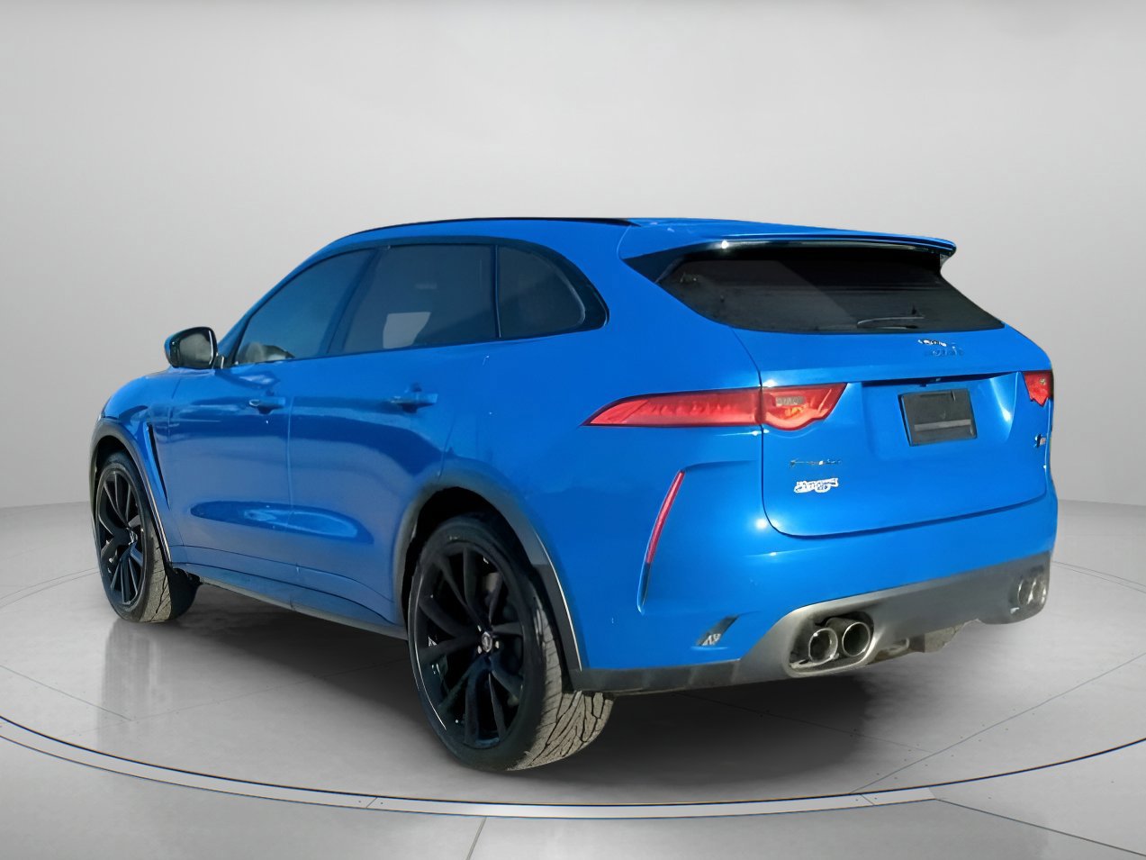 Used 2020 Jaguar F-PACE SVR image 13