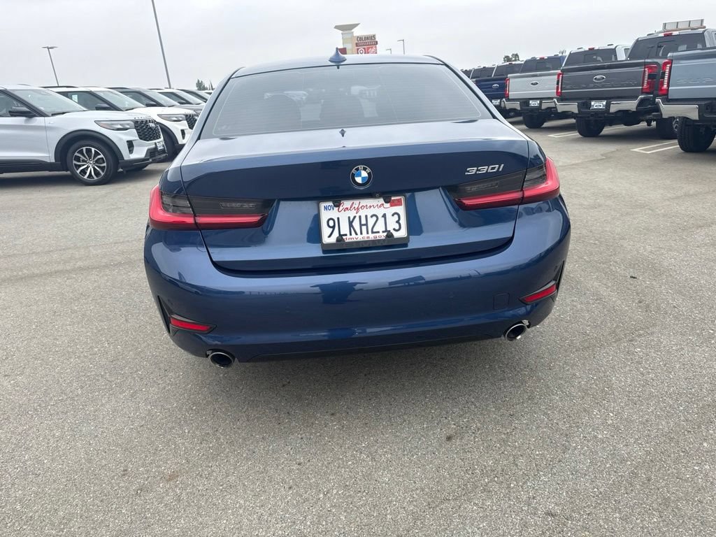 Used 2021 BMW 330i Sedan w/ Convenience Package RWD image 6