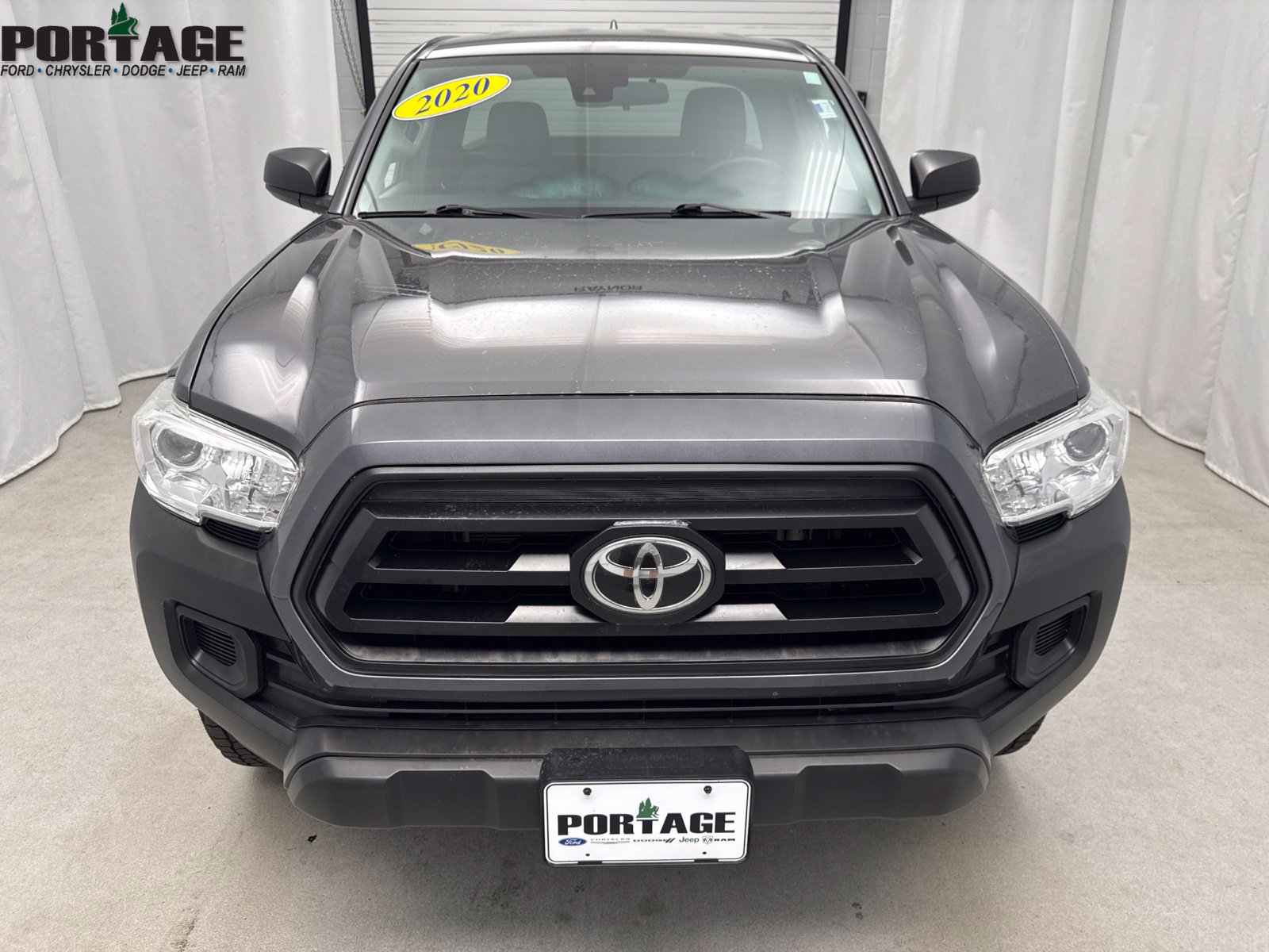 Used 2020 Toyota Tacoma SR5 AWD/4WD image 6
