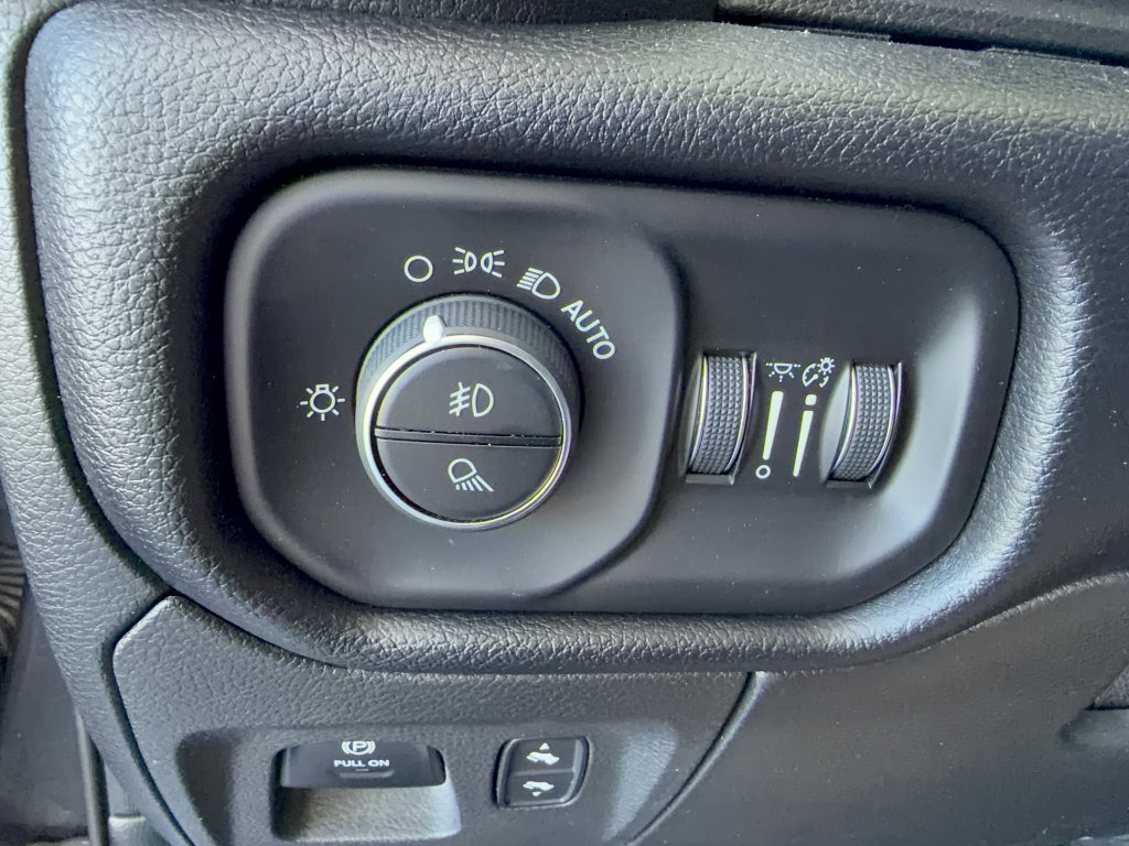 Used 2019 RAM 1500 Big Horn image 26